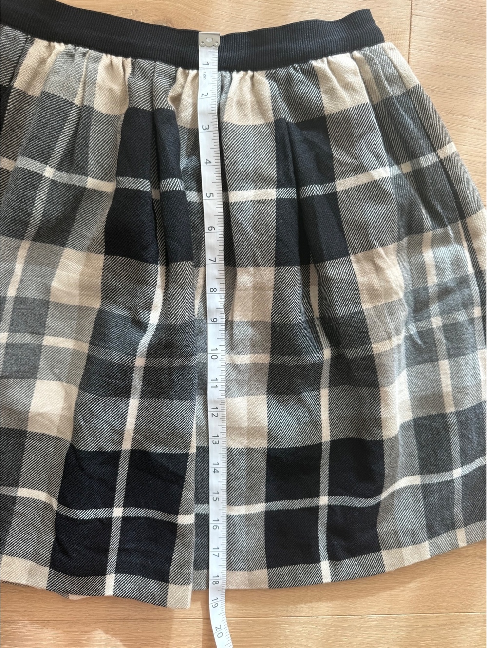 Burberry Blue Label Wool Plaid Mini Skirt Size 38 Black Gray Pleated - Picture 8 of 9